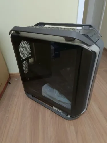 Cooler Master Cosmos c700m