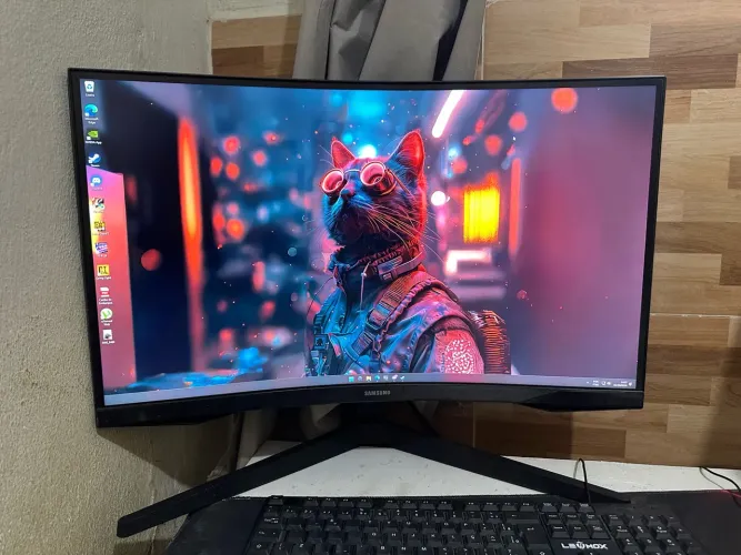 MONITOR SAMSUNG ODYSSEY G5 27 QUAD HD