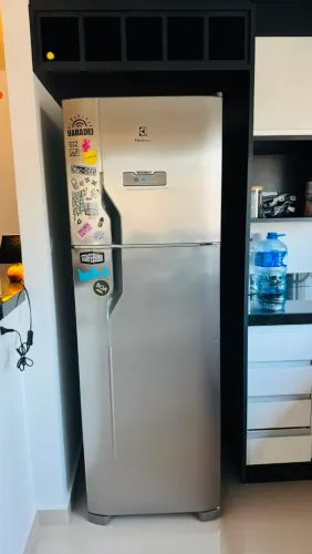 Geladeira Electrolux duplex seminova