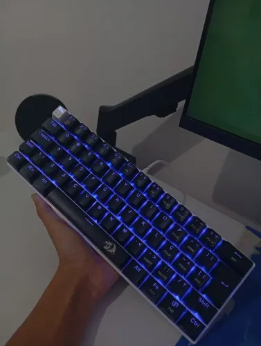 Teclado gamer mecânico Warrior royal