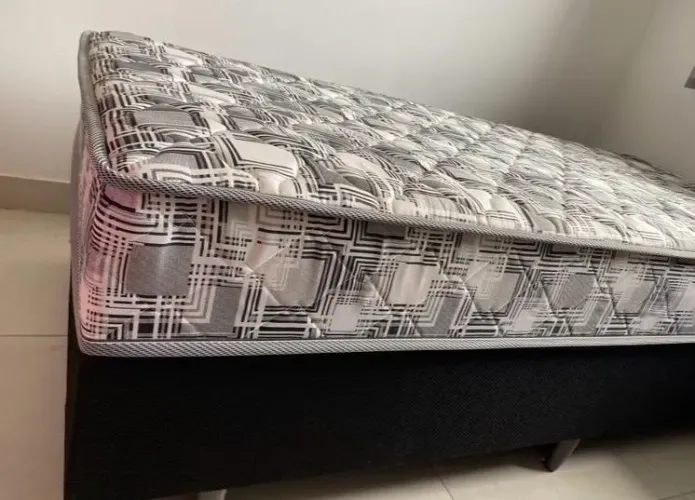 Cama de solteiro 