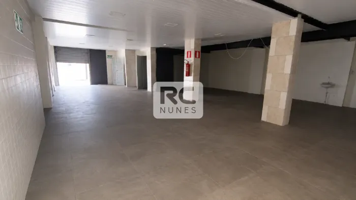 Loja de rua com área de 430m², 04 banheiros, no Bairro Santo Agostinho em Belo Horizonte/M