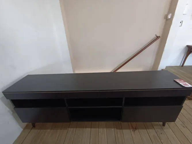 Rack Preto com Pé Palito 