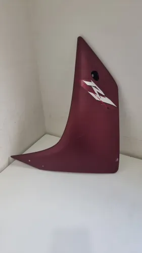 Lateral direita Yamaha R1 2008