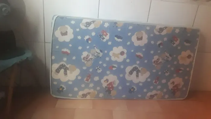 cochao de berco ou cama infantil 