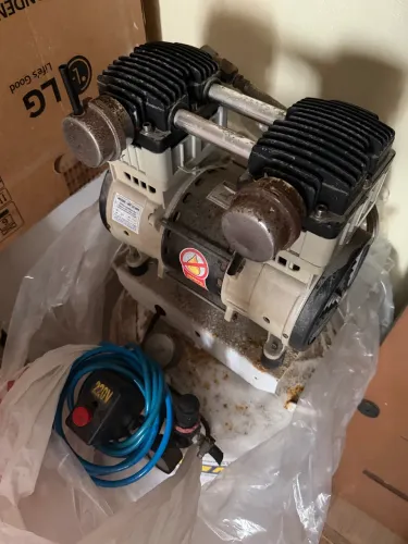 Compressor de Ar Odontológico Chiaperini 60L 2HP 220V