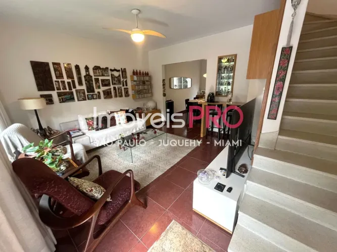 Casa de vila com 3 dormitórios no Itaim Bibi !
