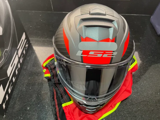 Capacete ls2 FF800 storm