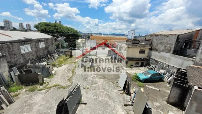 Terreno para Locação em Ayrosa, Osasco | 900m² e 4 Banheiros