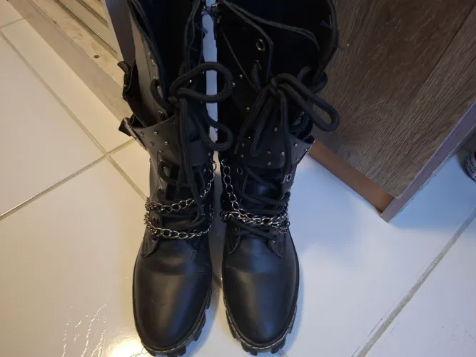 Bota cano médio/alto alternativo tamanho 36