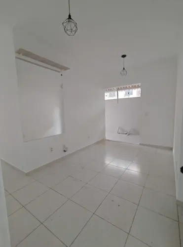 Condomínio Salinas - Bella Citá, térreo, 2 quartos, 1 vaga de garagem coberta