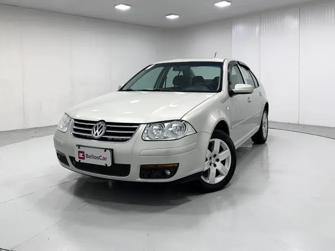 Volkswagen Bora 2.0/ 2.0 Flex 8V Aut. 2010
