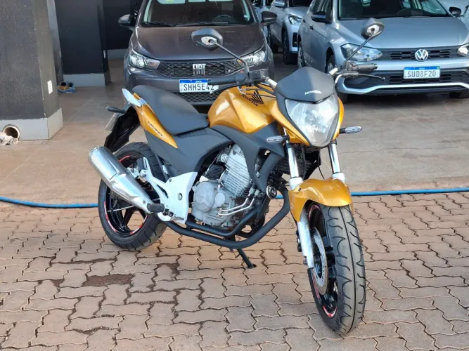HONDA CB 300