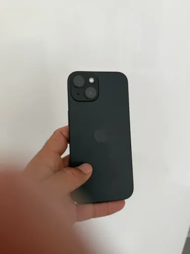 iPhone 15 128 GB, com dois meses de uso, garantia de 10 meses