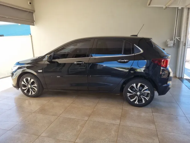 Chevrolet Onix Hatch Premier 1.0 12V TB Flex Aut. 4P 2023