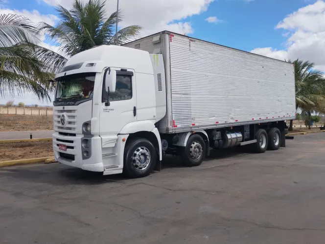 Caminhão Bitruck  25.320 18palletes 