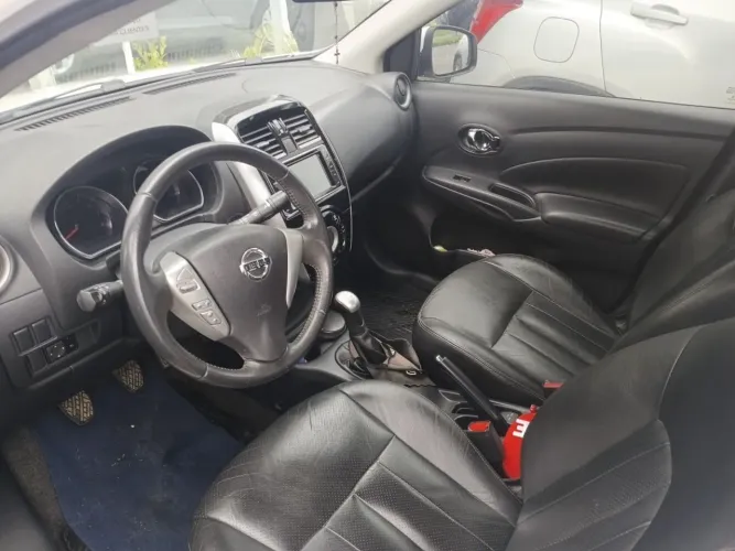 Nissan Versa SL 1.6 16V Flexstart 4P Mec. 2017
