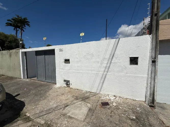 casa solta na maraponga com 3 quartos e quintal amplo