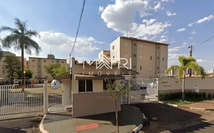 Venda de Apartamentos / Padrão na cidade de Araraquara
