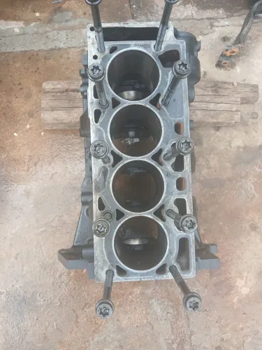 Bloco do motor ford Rocan zetec 1.6 ler..