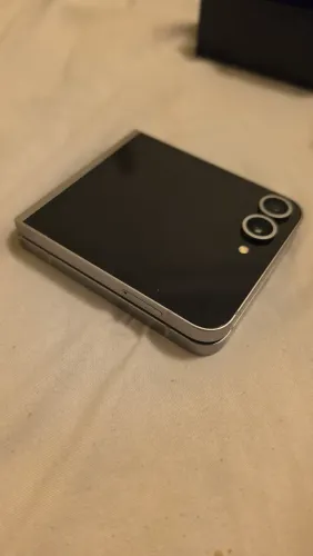 Samsung Z Flip 6 256gb cinza completo