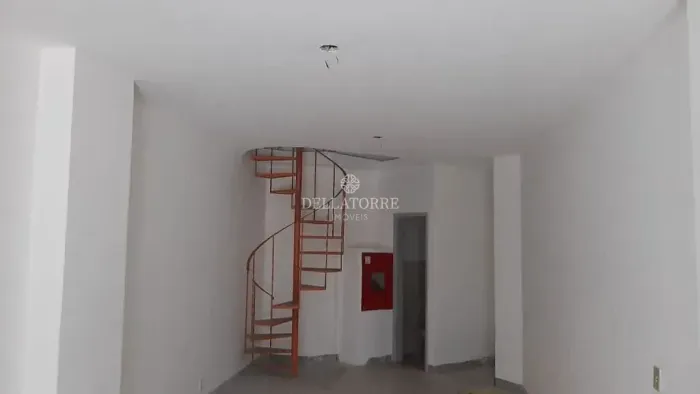 Loja para alugar, 39 m² por R$ 3.034,25/mês - Várzea - Teresópolis/RJ
