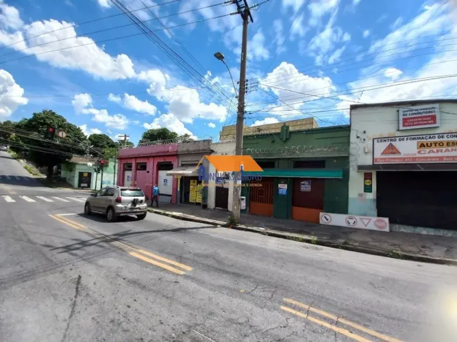 Prédio Comercial de 6 quartos no bairro São Cristóvão