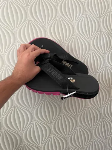 Chinelo Kenner Coleção L7NNON