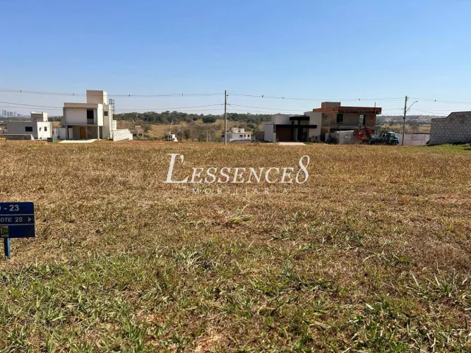 Lote com 250m² em Condomínio Fechado | Senador Canedo