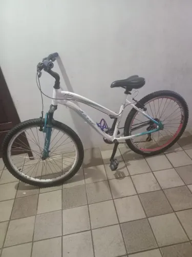 Vendo bicicleta de alumínio