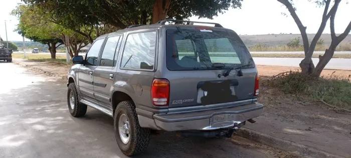Ford Explorer XLT 4X4 4.0 V6 1997