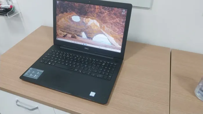 Notebook Dell Inspiron 15 - i3 7°Geração - 1TB - Windows 10