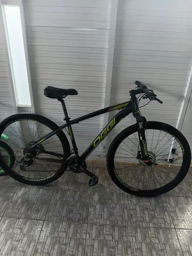 Vendo bicicleta oggi seminova 