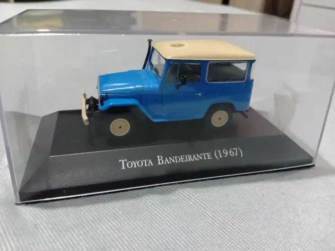 Toyota bandeirantes miniaturas