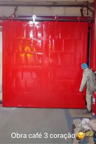 Portas de emergência corta fogo !!