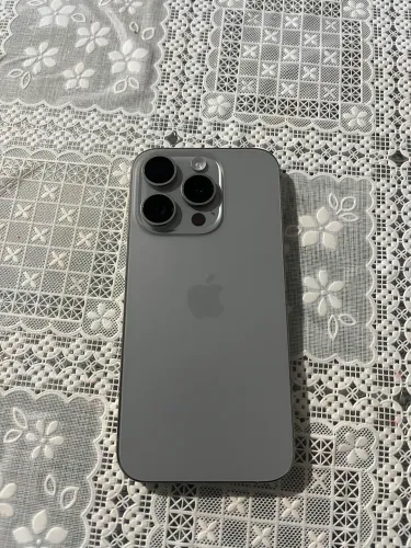 iphone 15 pro titânio natural 256Gb
