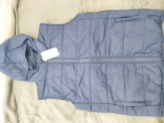 Roupas de marca novas! Precinho de custo 