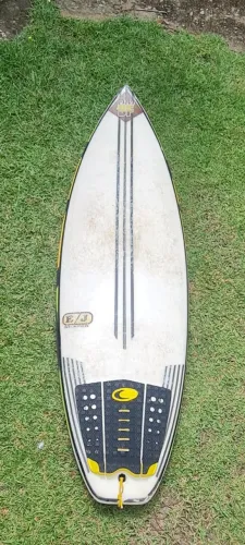 Prancha BF 5'11 de Epoxi.