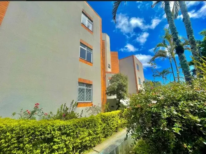 Uberaba - Apartamento 3 quartos impecável