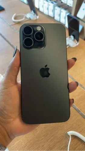 16 Pro Max 256GB pequenas marcas de uso