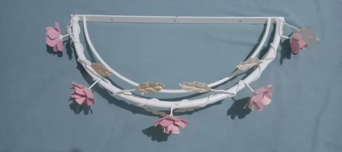 Dossel para Mosquiteiro em Ferro Decorado com Flores - Resistente e Elegante