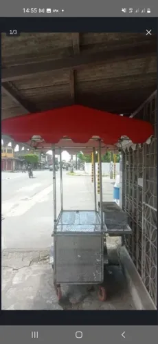 Vendo carrinho de churrasco todo em ordem aceito cartão