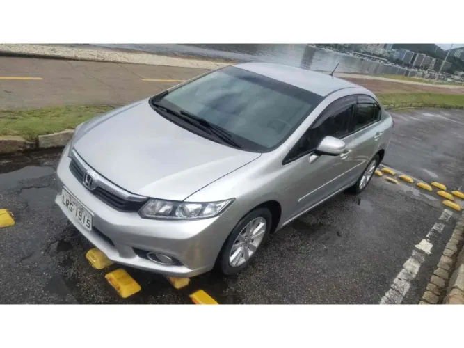 Honda Civic Sedan LXR 2.0 Flexone 16V Aut. 4P 2014
