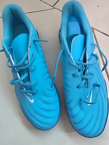 Chuteira Society Nike Phantom - sem uso