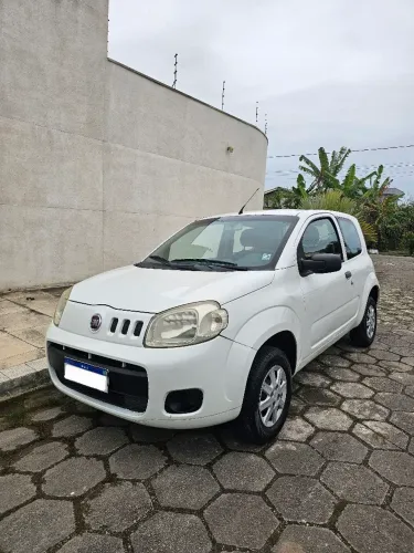 Fiat Uno Vivace 1.0 EVO Fire Flex 8V 3P 2014