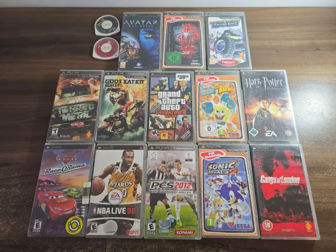 Lote 13 Jogos PSP Originais - GTA, Twisted Metal, Motor Storm, Sonic e mais