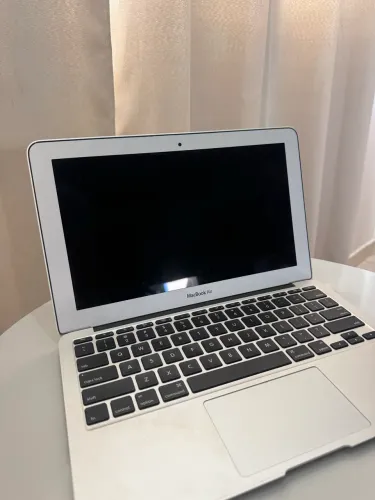 Apple MacBook Air 11