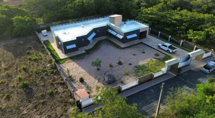 Casa, Residencial, 4 dormitório(s), 6 vaga(s) de garagem - faça sua proposta