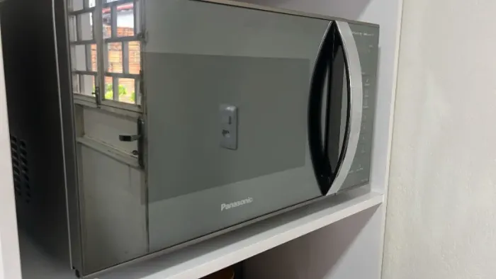 Microondas semi novo