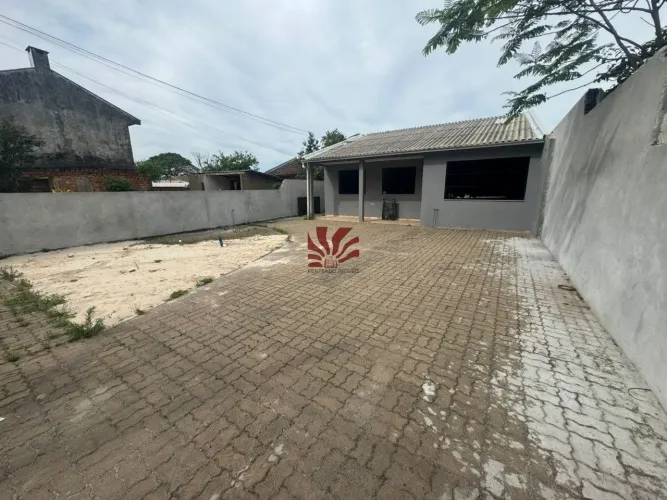 PONTO COMERCIAL,150m² com Pátio Amplo na Rua República, Canoas/RS